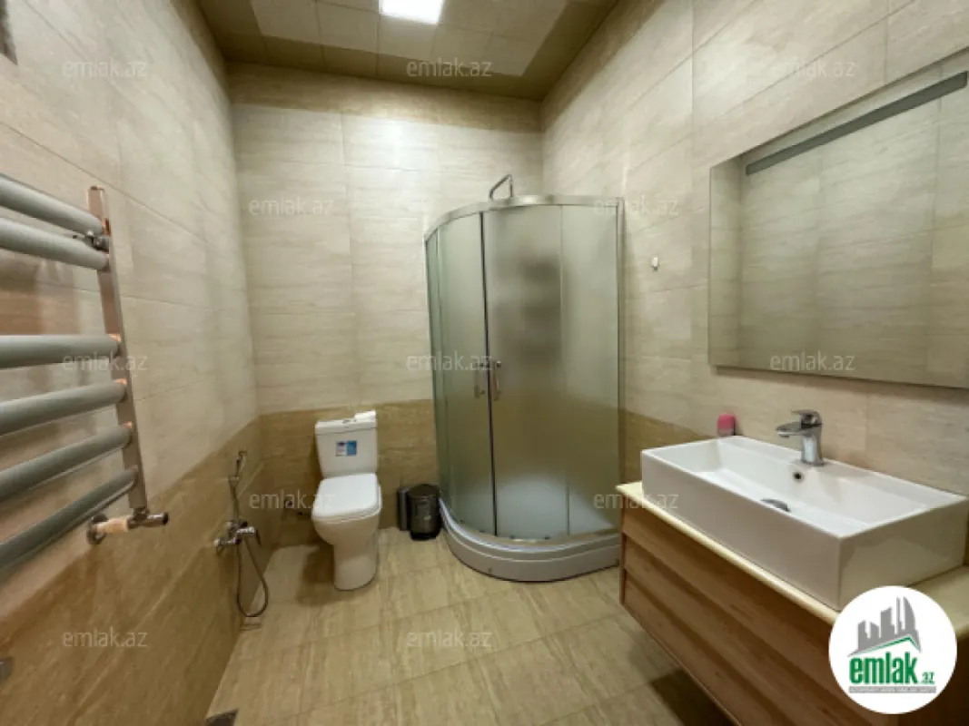 Satılır 4 otaqlı həyət evi 220 m²