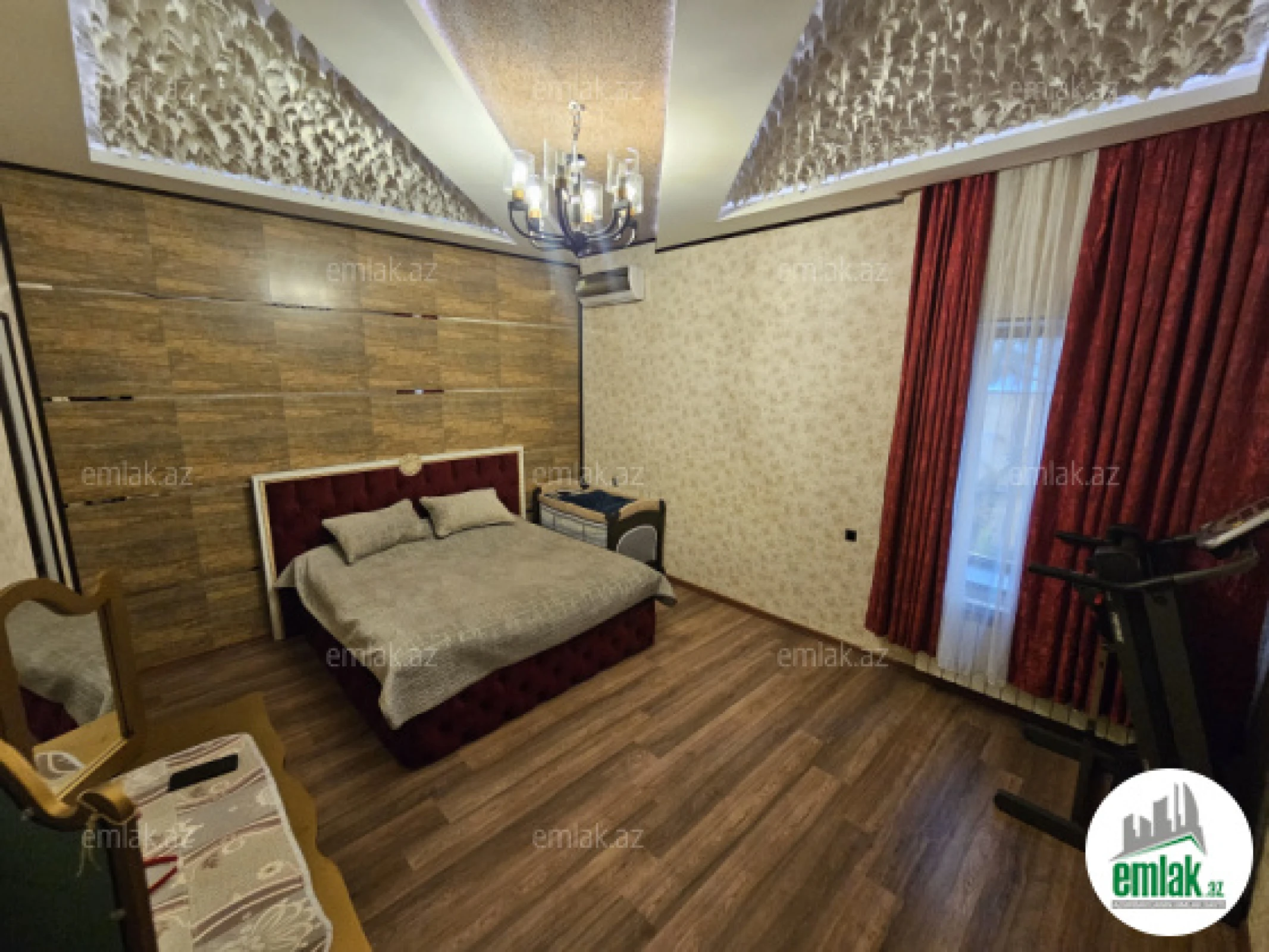 Satılır 4 otaqlı həyət evi 220 m²