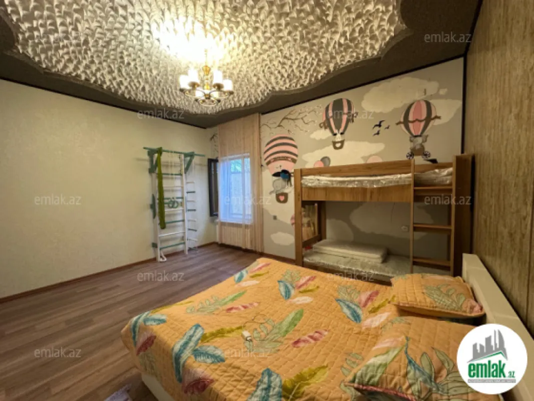 Satılır 4 otaqlı həyət evi 220 m²