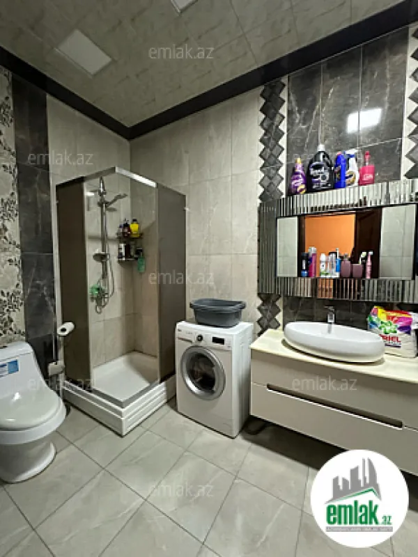 Satılır 4 otaqlı həyət evi 220 m²