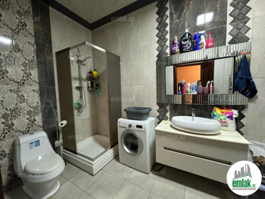 Satılır 4 otaqlı həyət evi 220 m²