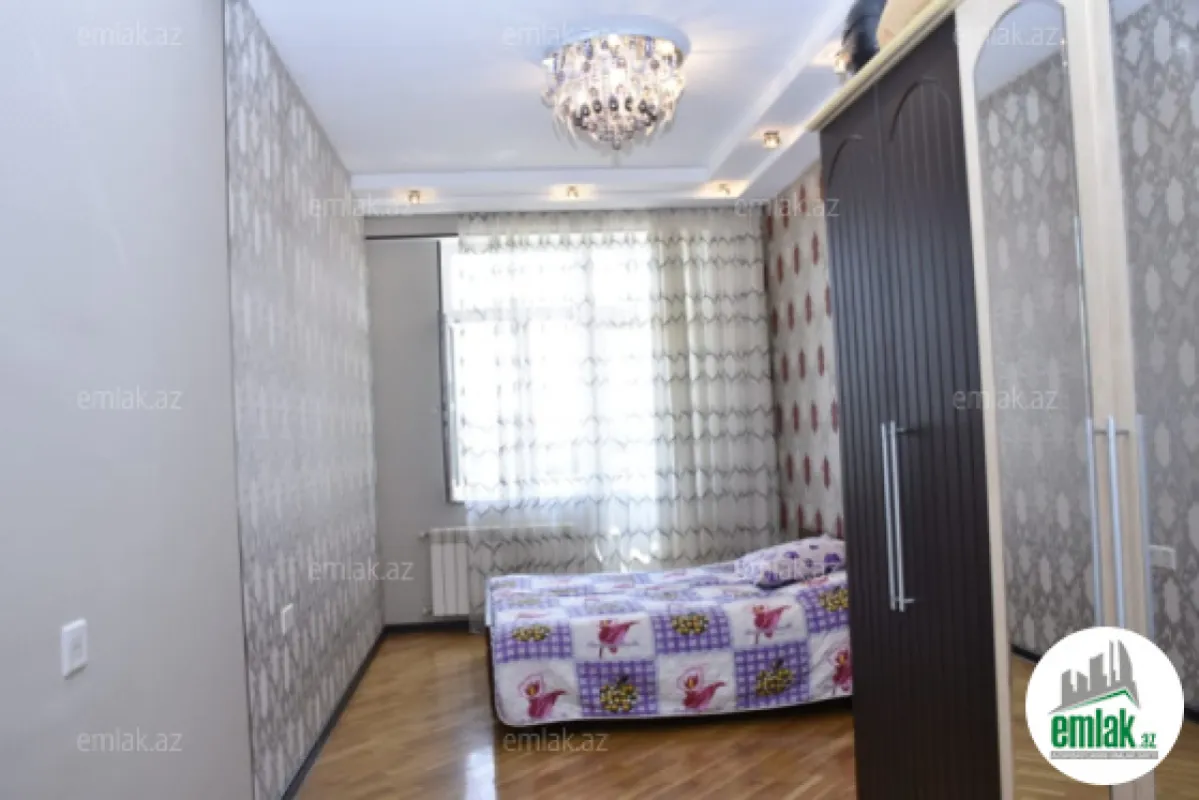 Satılır 3 otaqlı yeni tikili 105 m²