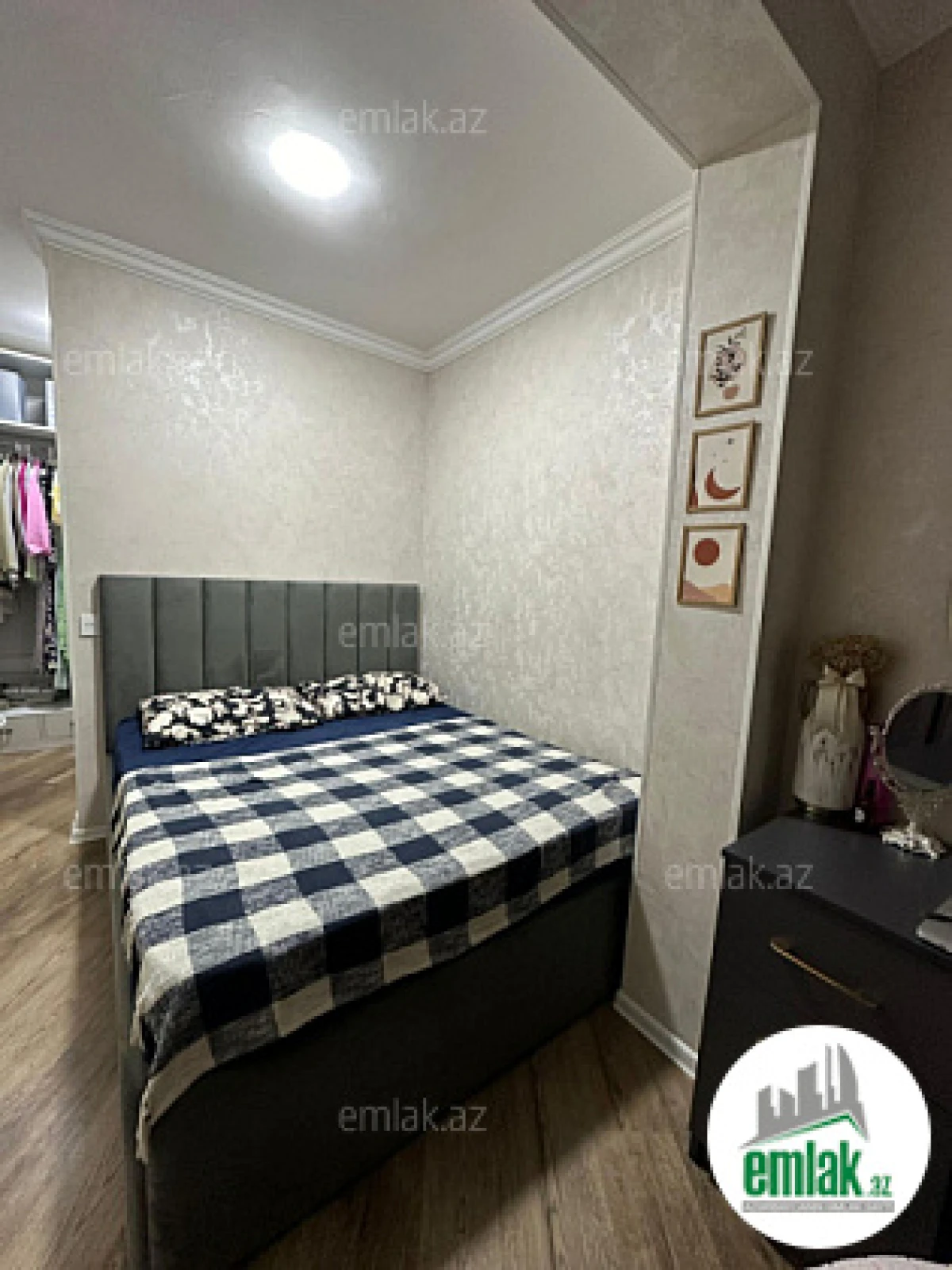 Satılır 2 otaqlı köhnə tikili 40 m²