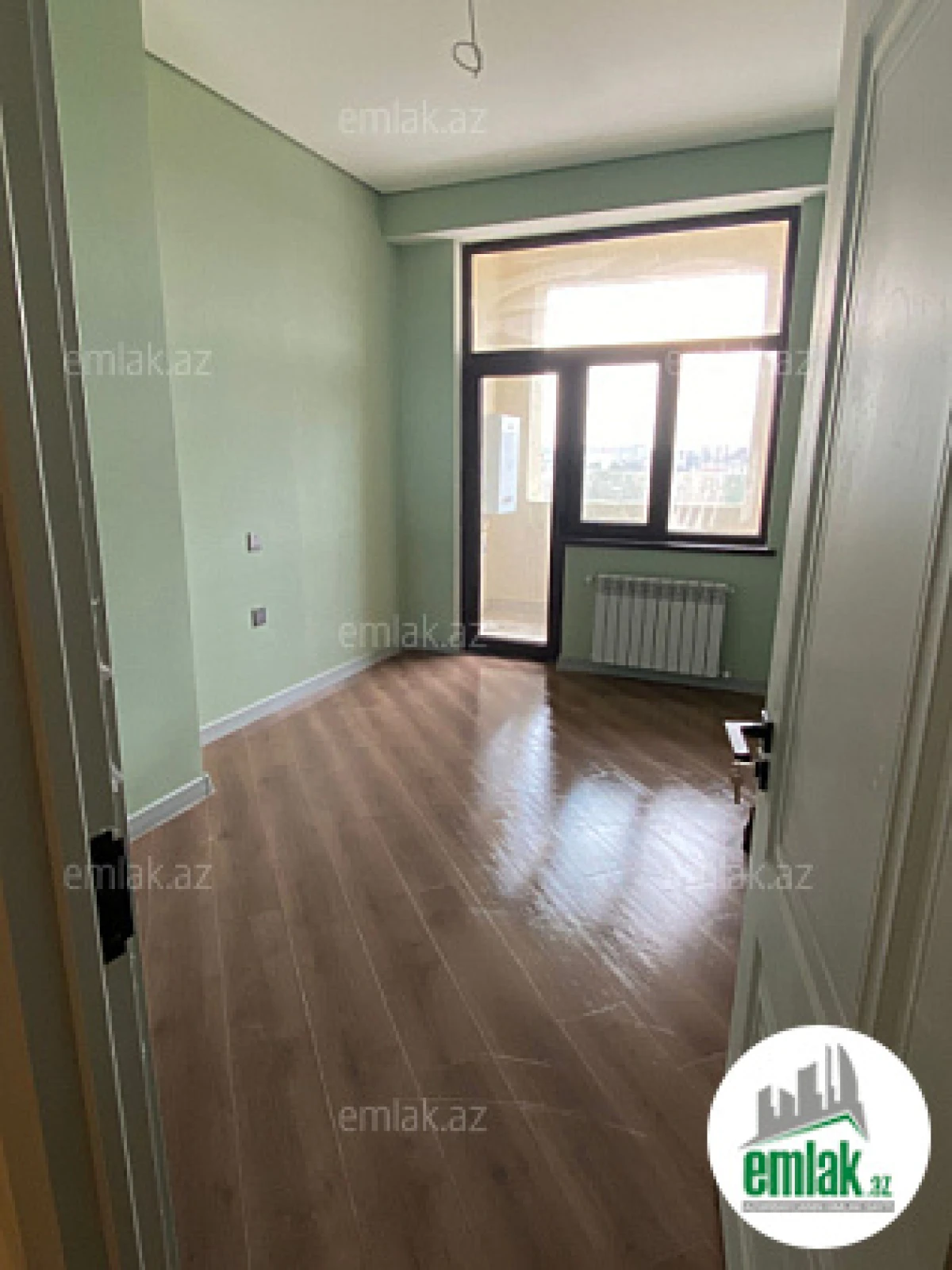 Satılır 3 otaqlı yeni tikili 98 m²
