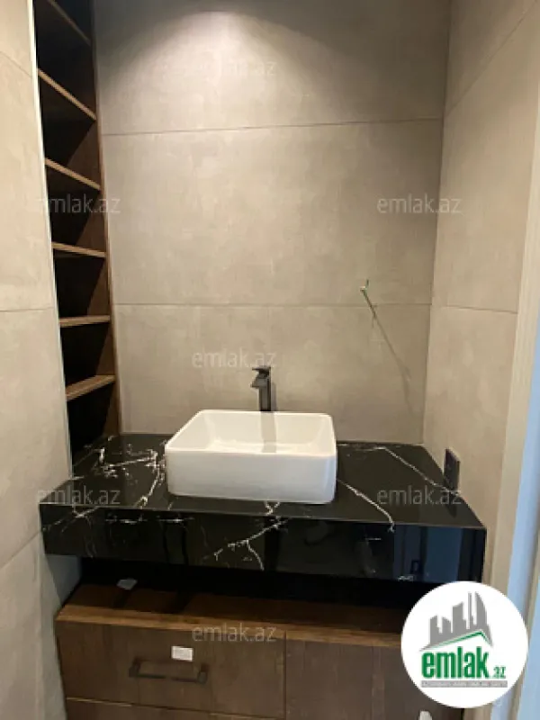 Satılır 3 otaqlı yeni tikili 98 m²