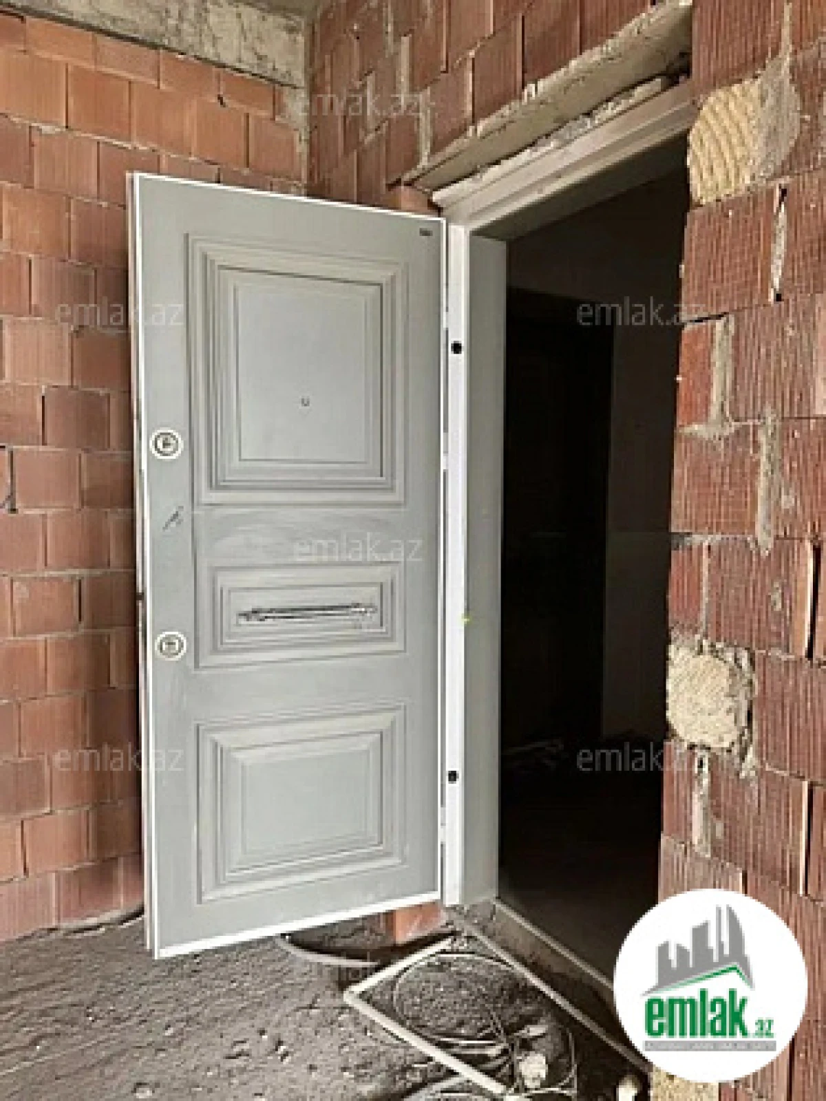 Satılır 2 otaqlı yeni tikili 65 m²