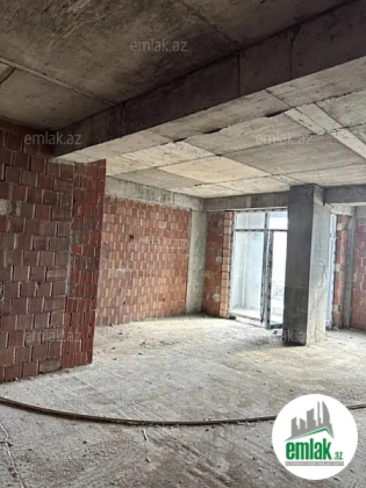 Satılır 2 otaqlı yeni tikili 65 m²