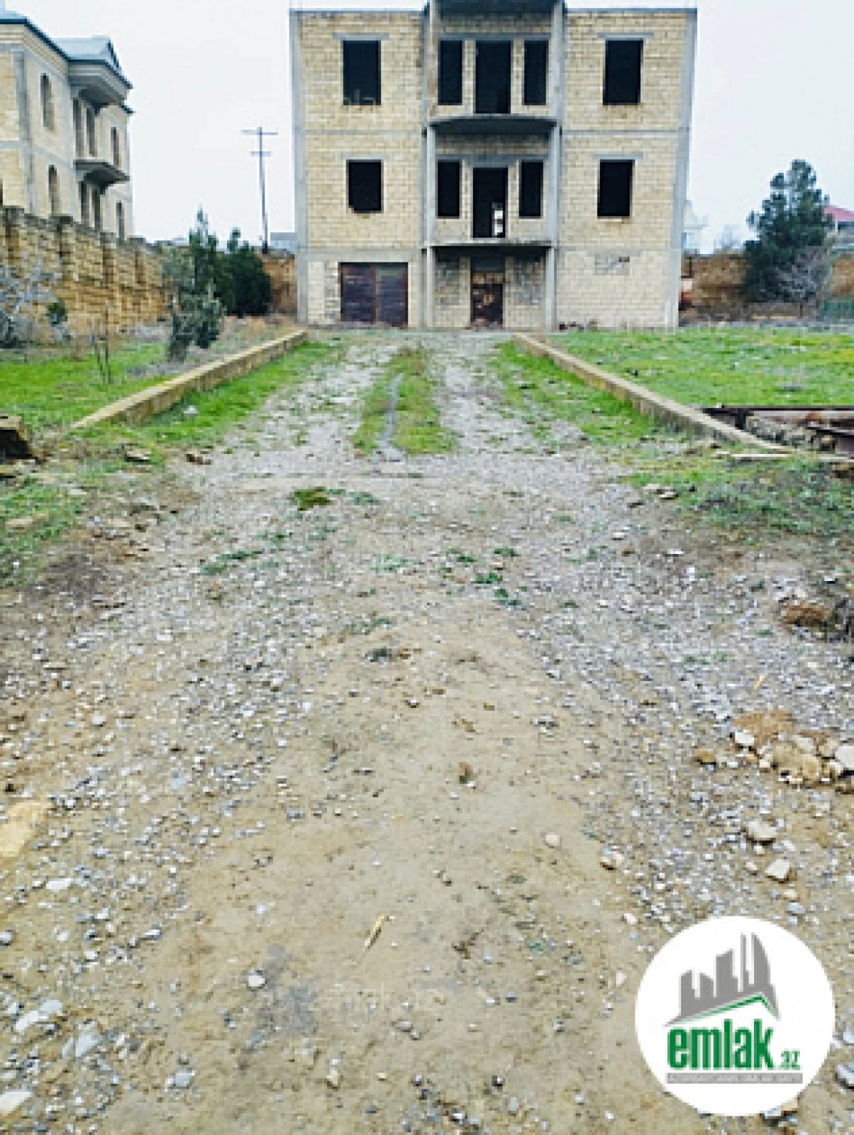 Satılır torpaq sahəsi 15 m²