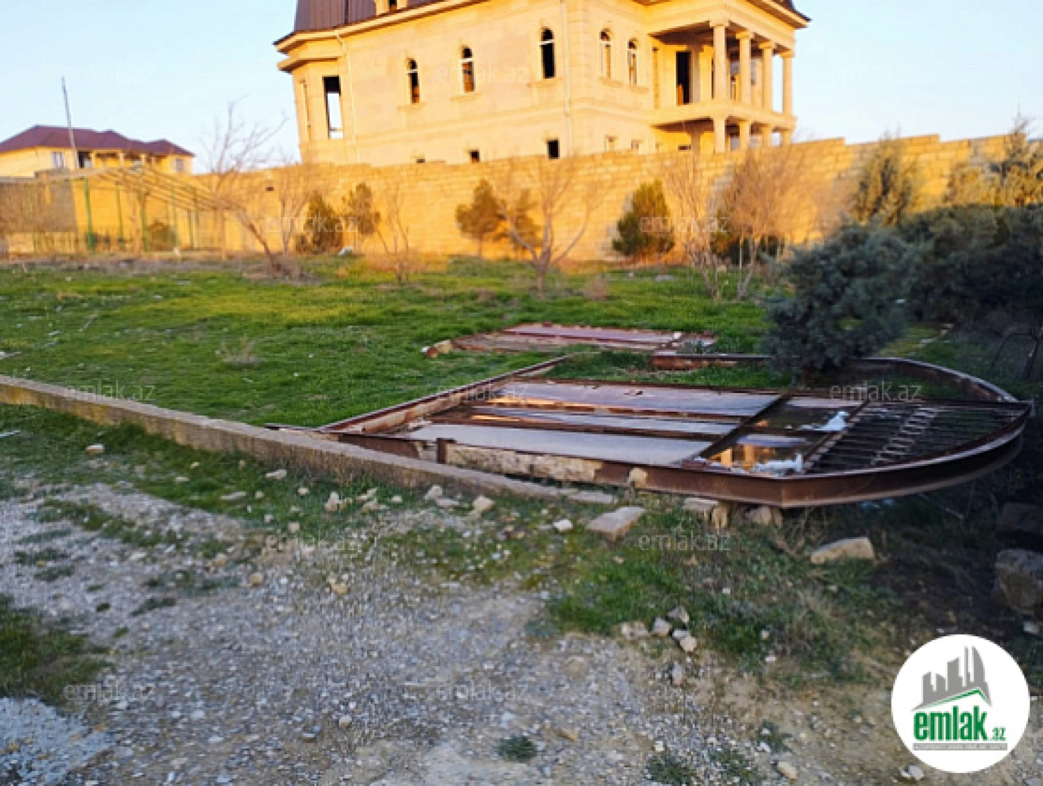 Satılır torpaq sahəsi 15 m²