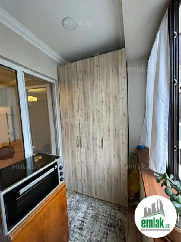 Satılır 1 otaqlı köhnə tikili 45 m²