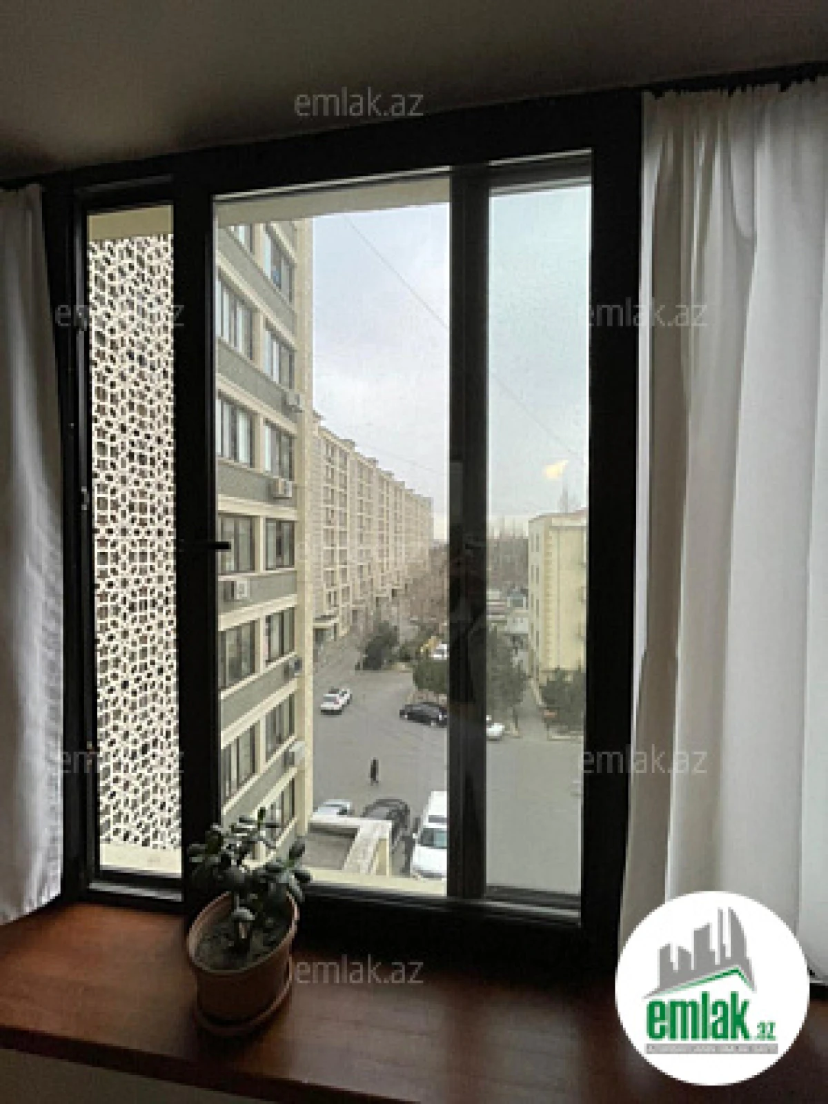 Satılır 1 otaqlı köhnə tikili 45 m²