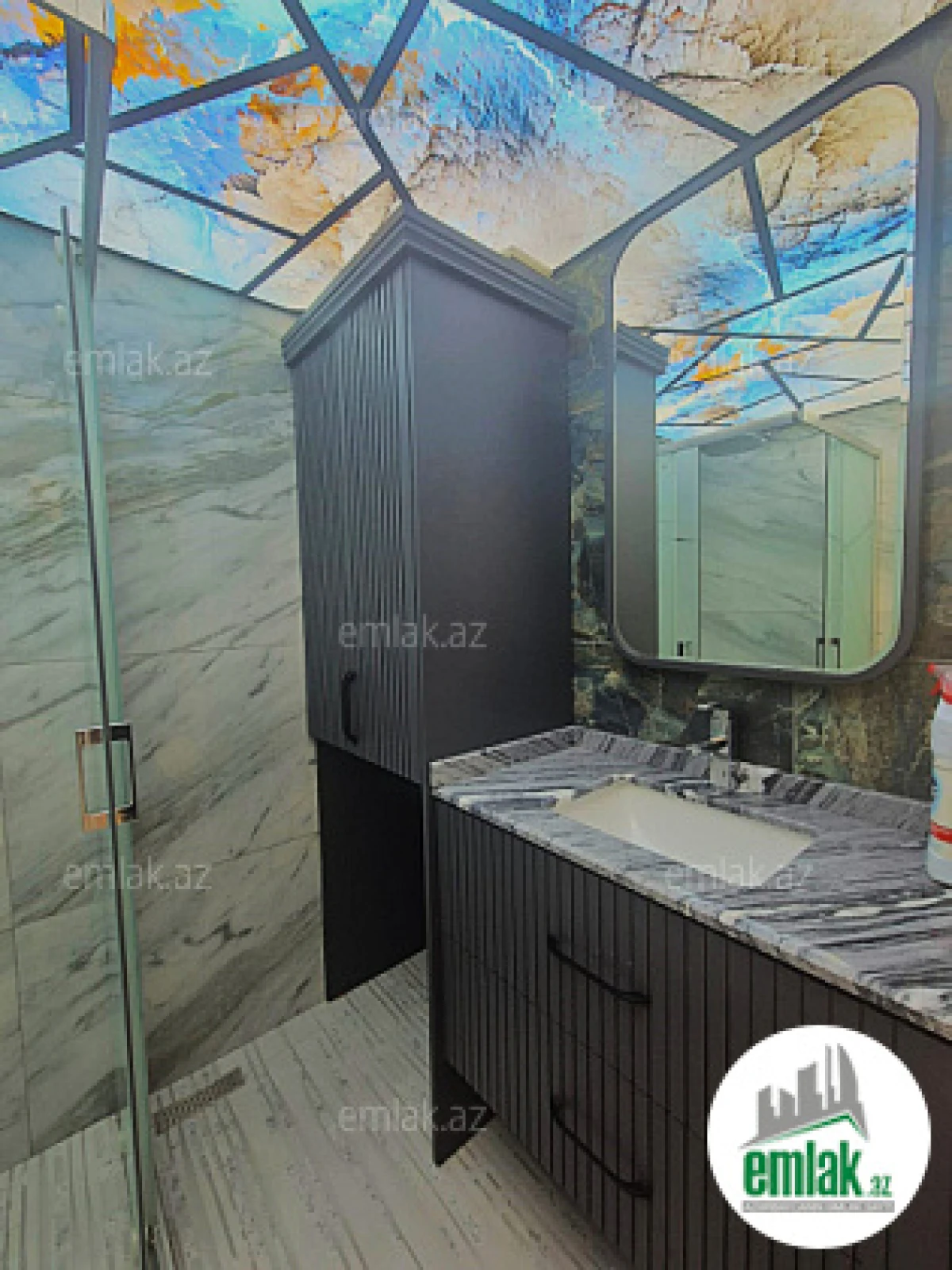 Satılır 3 otaqlı köhnə tikili 80 m²