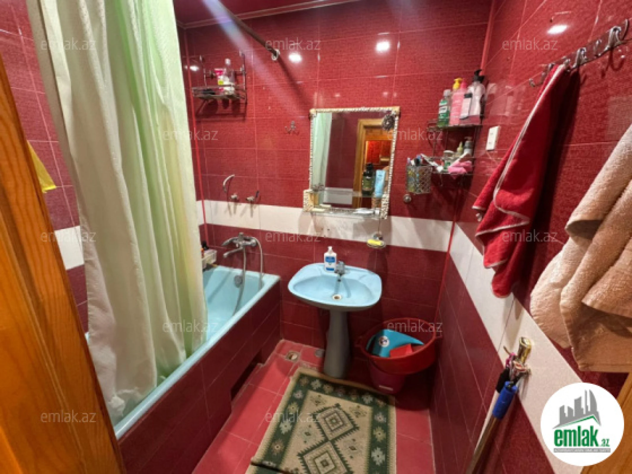 Satılır 3 otaqlı köhnə tikili 84 m²