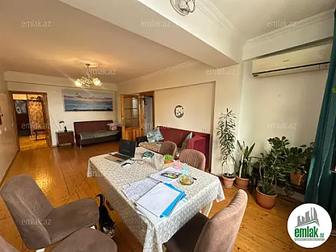 Satılır 3 otaqlı köhnə tikili 84 m²