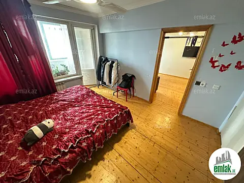 Satılır 3 otaqlı köhnə tikili 84 m²