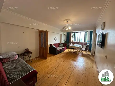 Satılır 3 otaqlı köhnə tikili 84 m²