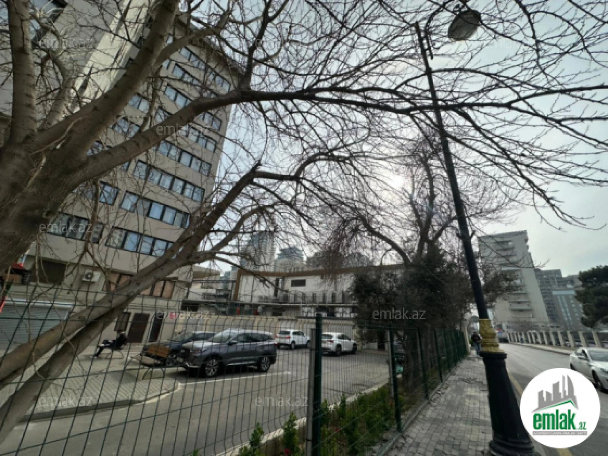 Satılır 3 otaqlı köhnə tikili 84 m²