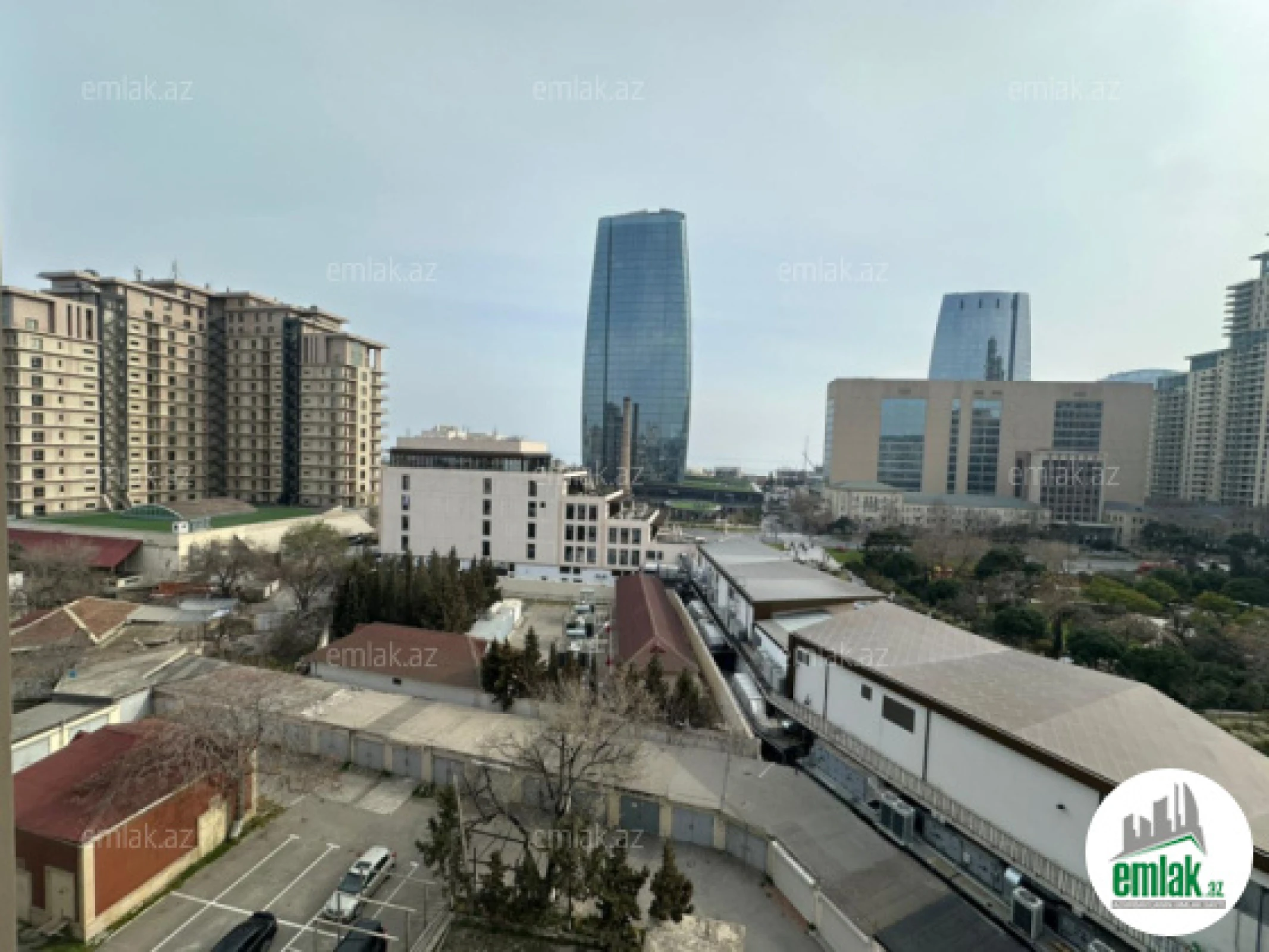 Satılır 3 otaqlı köhnə tikili 84 m²