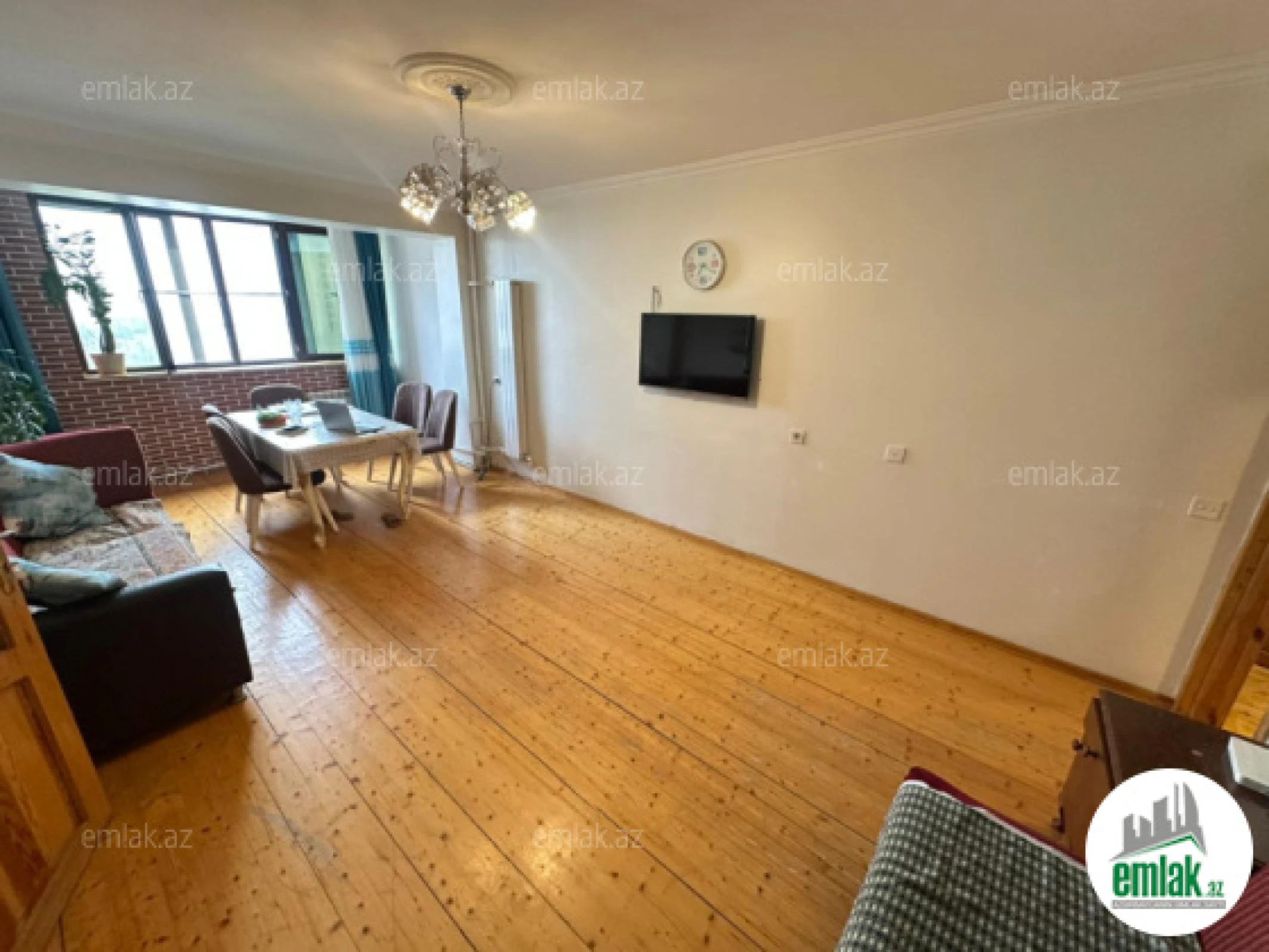 Satılır 3 otaqlı köhnə tikili 84 m²