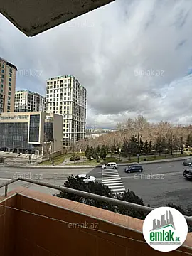 Satılır 2 otaqlı köhnə tikili 60 m²