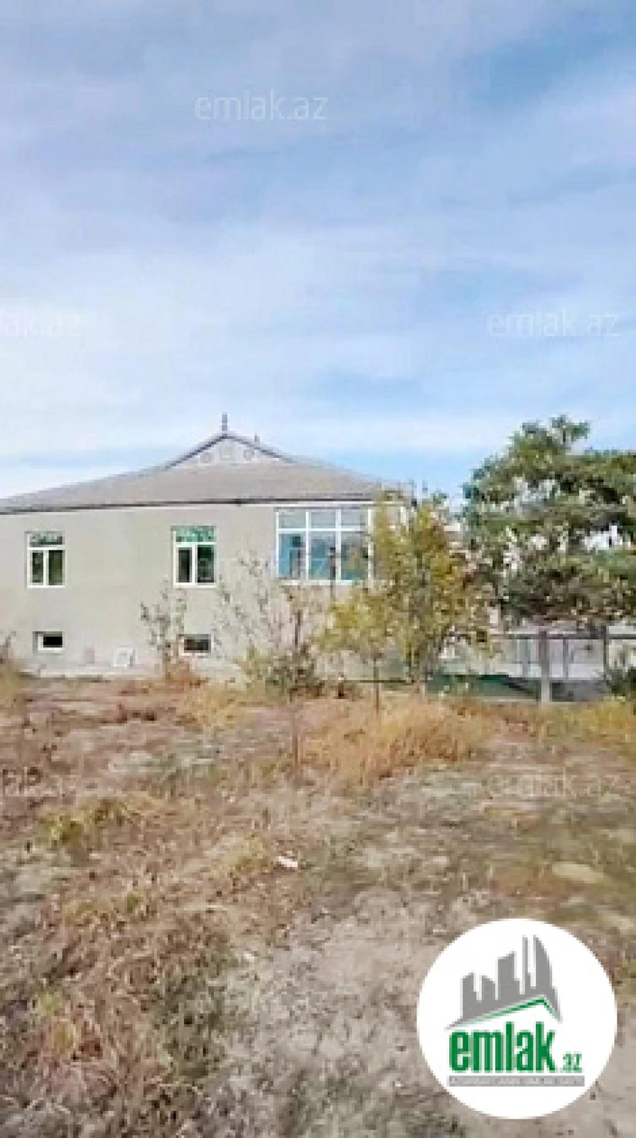 Satılır 4 otaqlı həyət evi 288 m²