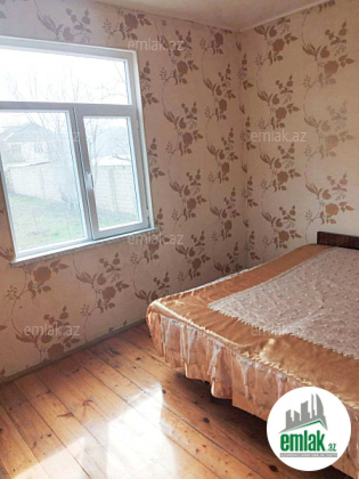 Satılır 4 otaqlı həyət evi 288 m²