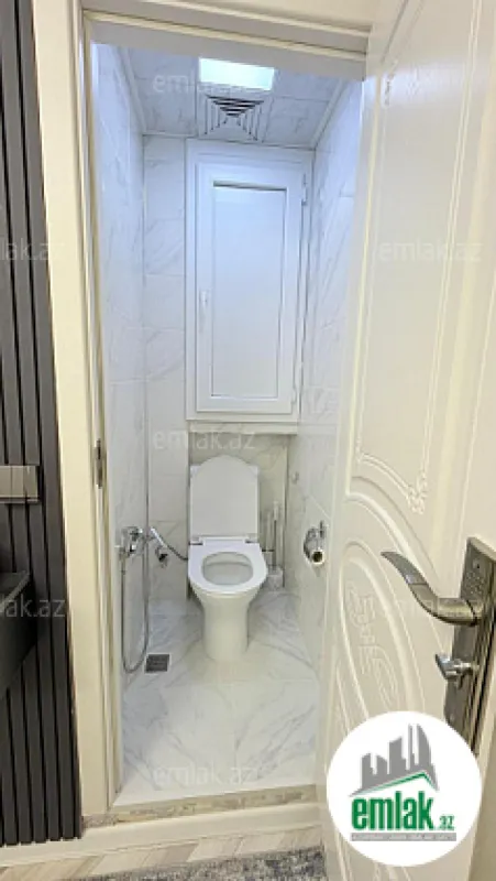 Satılır 3 otaqlı köhnə tikili 75 m²