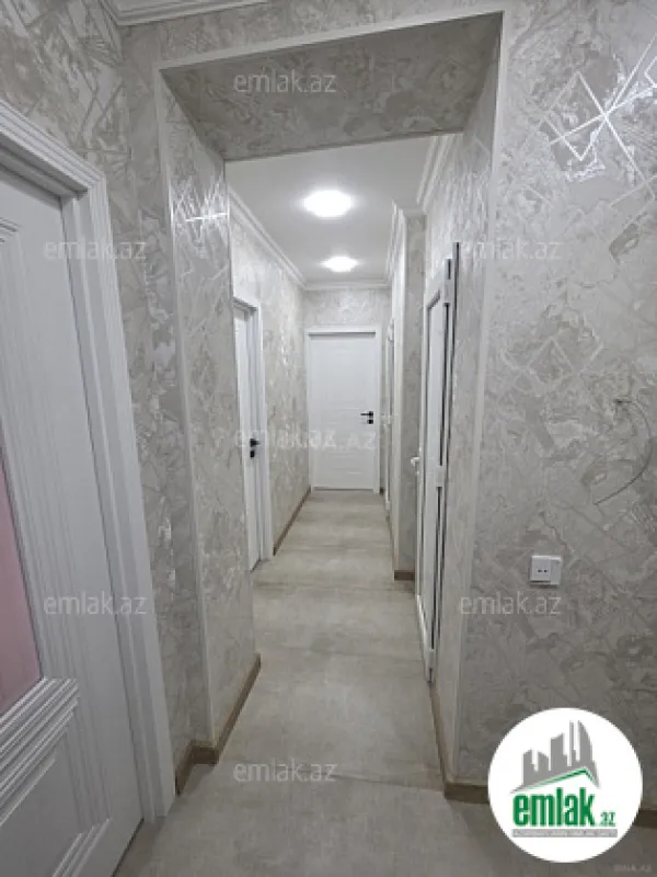 Satılır 3 otaqlı köhnə tikili 80 m²