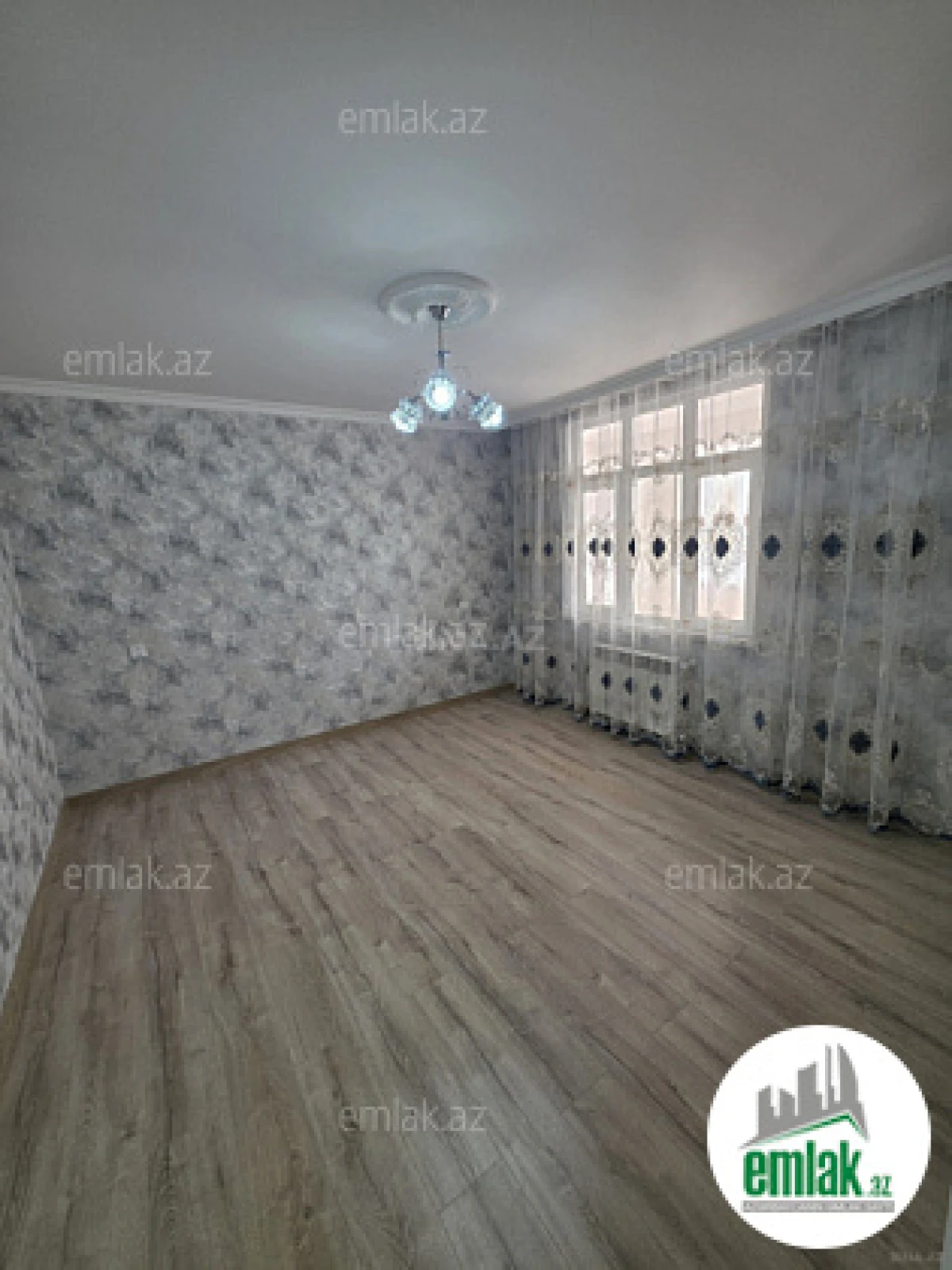 Satılır 3 otaqlı köhnə tikili 80 m²