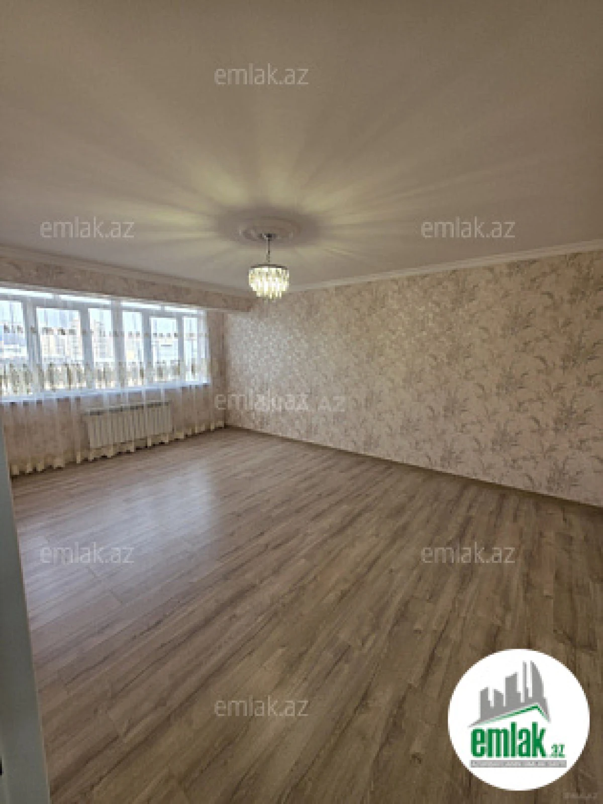 Satılır 3 otaqlı köhnə tikili 80 m²