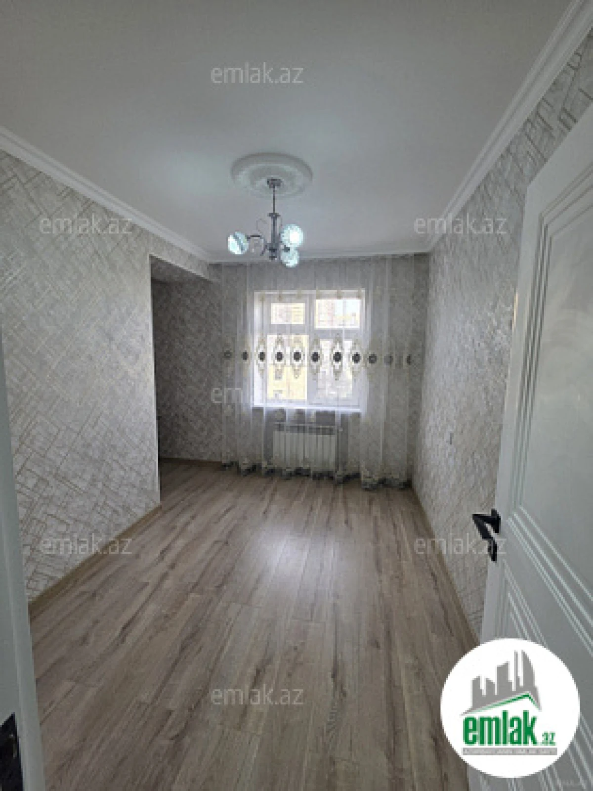 Satılır 3 otaqlı köhnə tikili 80 m²