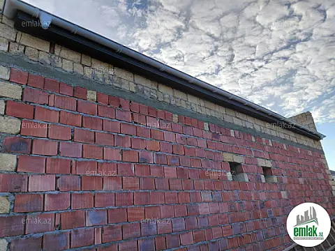 Satılır 4 otaqlı həyət evi 170 m²