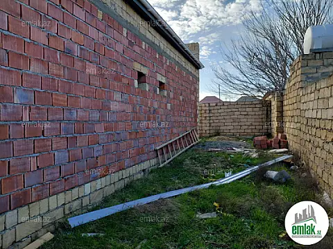 Satılır 4 otaqlı həyət evi 170 m²