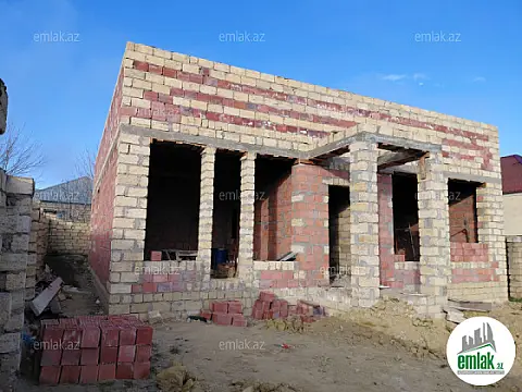 Satılır 4 otaqlı həyət evi 170 m²