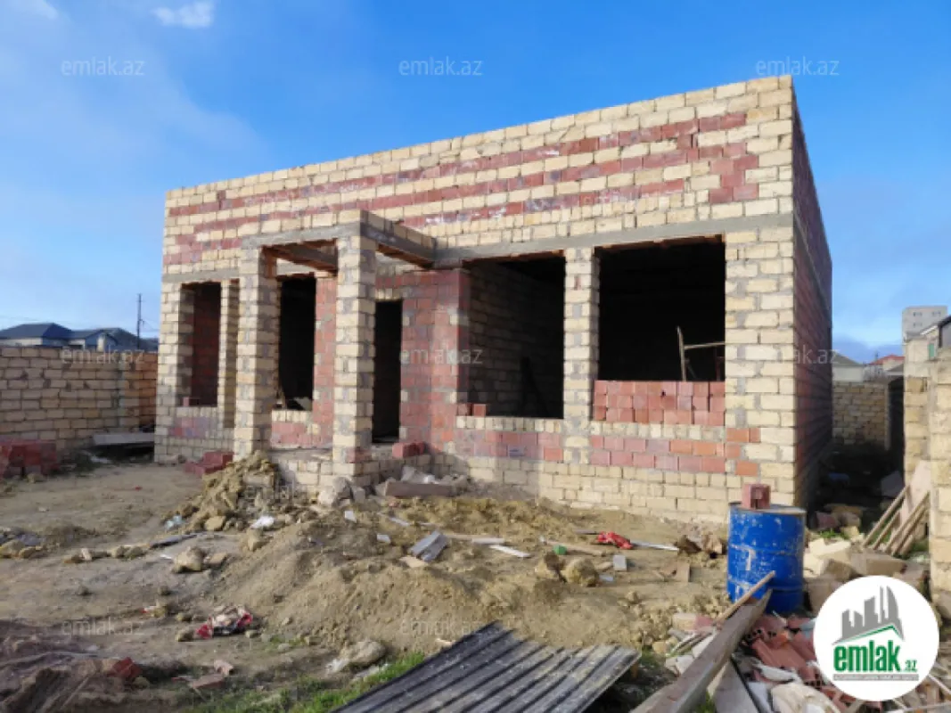 Satılır 4 otaqlı həyət evi 170 m²