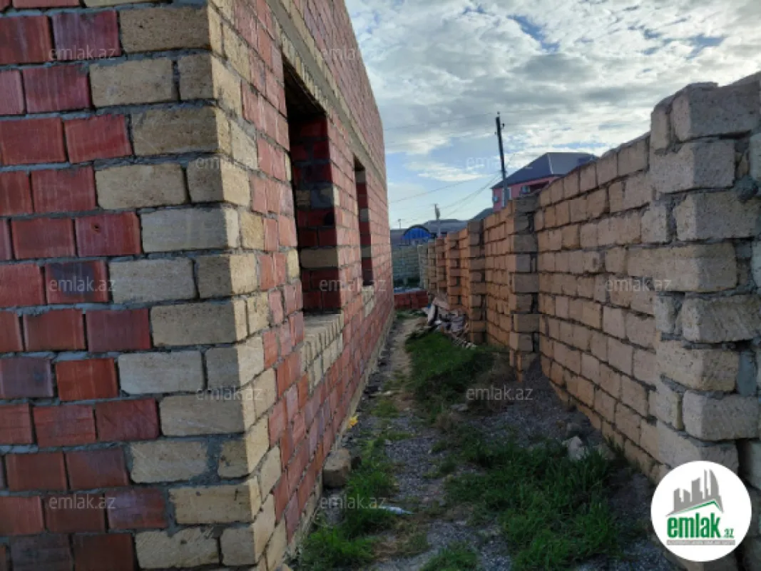 Satılır 4 otaqlı həyət evi 170 m²