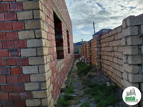 Satılır 4 otaqlı həyət evi 170 m²