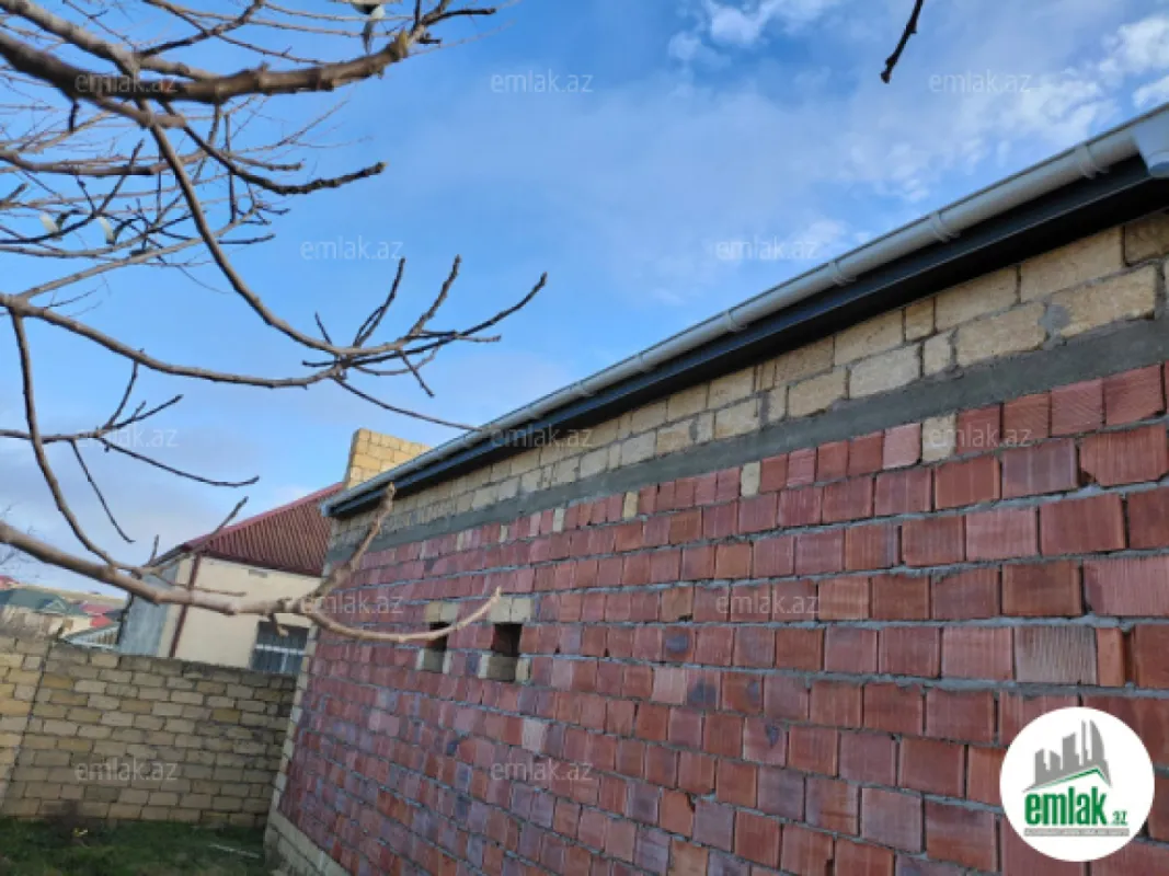 Satılır 4 otaqlı həyət evi 170 m²