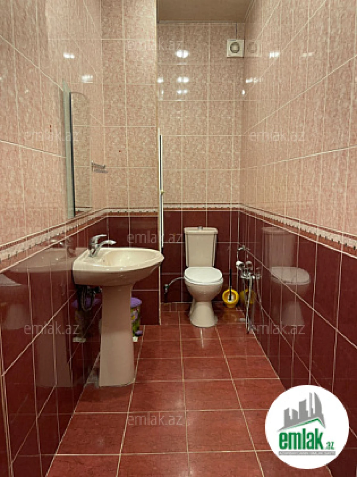 Satılır 3 otaqlı yeni tikili 137 m²