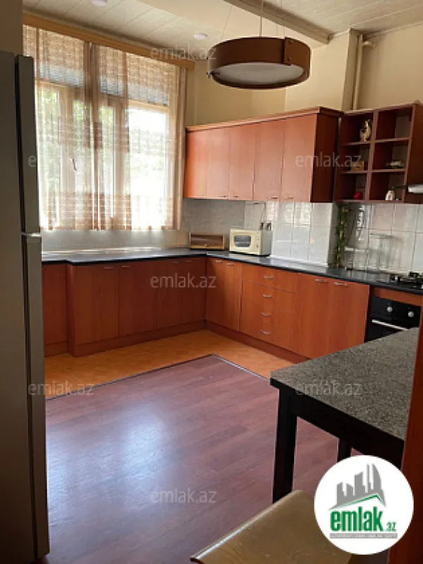 Satılır 3 otaqlı yeni tikili 137 m²