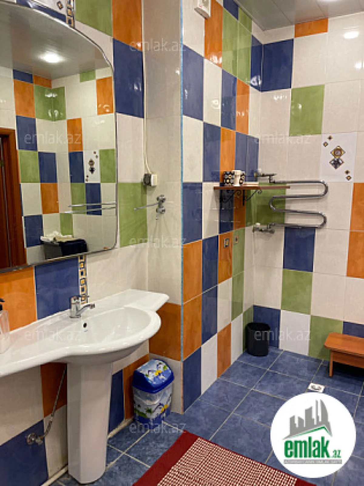 Satılır 3 otaqlı yeni tikili 137 m²