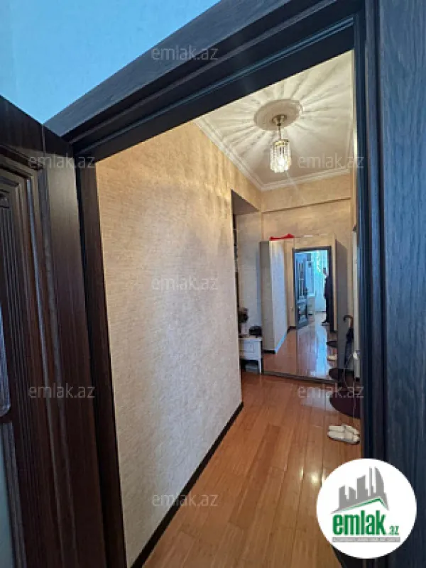 Satılır 2 otaqlı yeni tikili 70 m²