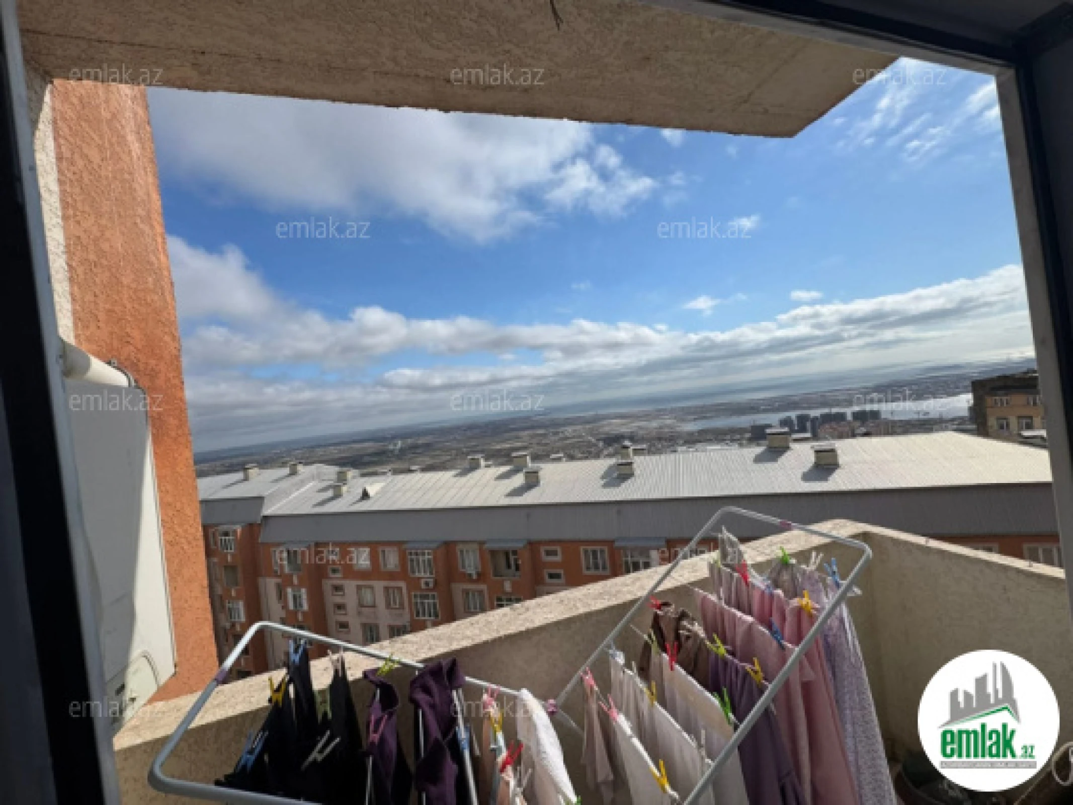 Satılır 2 otaqlı yeni tikili 70 m²