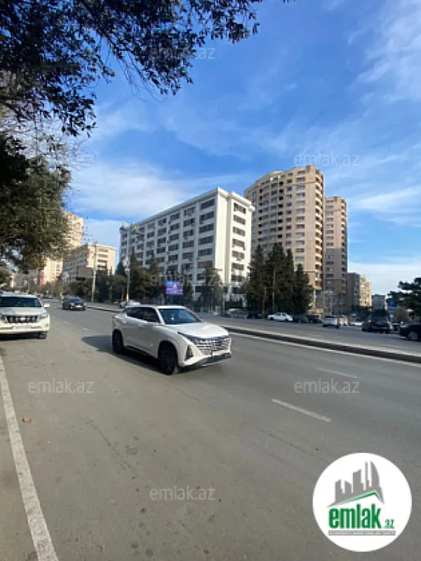 Satılır 2 otaqlı köhnə tikili 70 m²