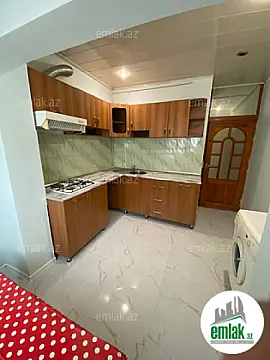 Satılır 2 otaqlı köhnə tikili 70 m²