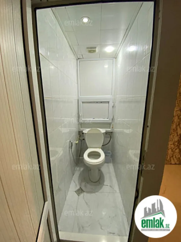 Satılır 2 otaqlı köhnə tikili 70 m²