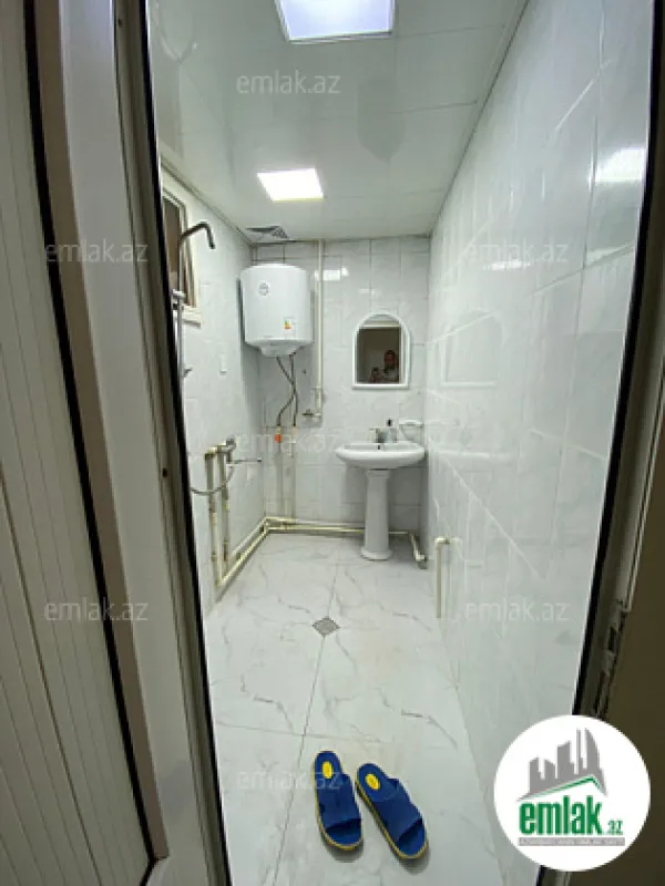 Satılır 2 otaqlı köhnə tikili 70 m²