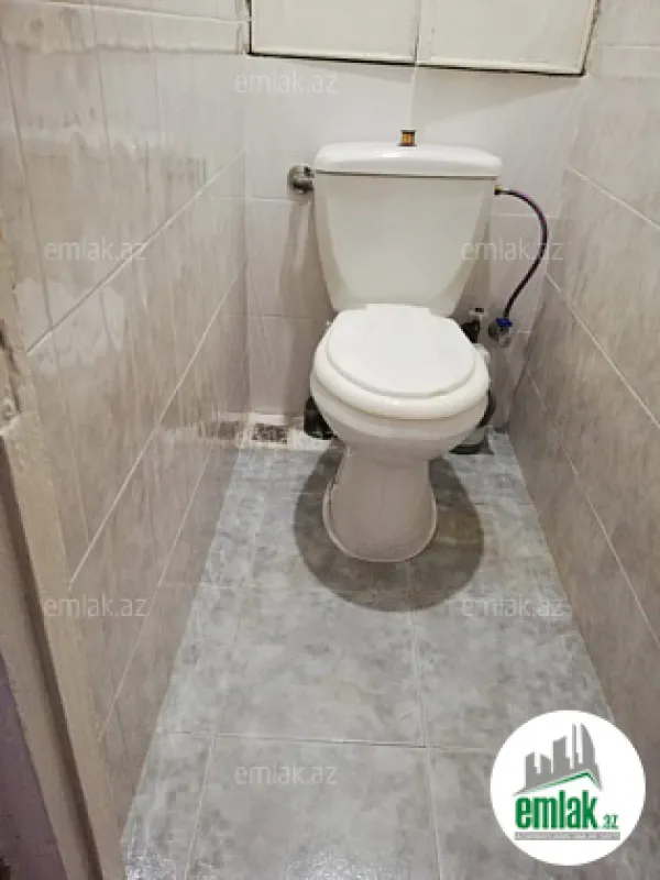 Satılır 3 otaqlı köhnə tikili 80 m²
