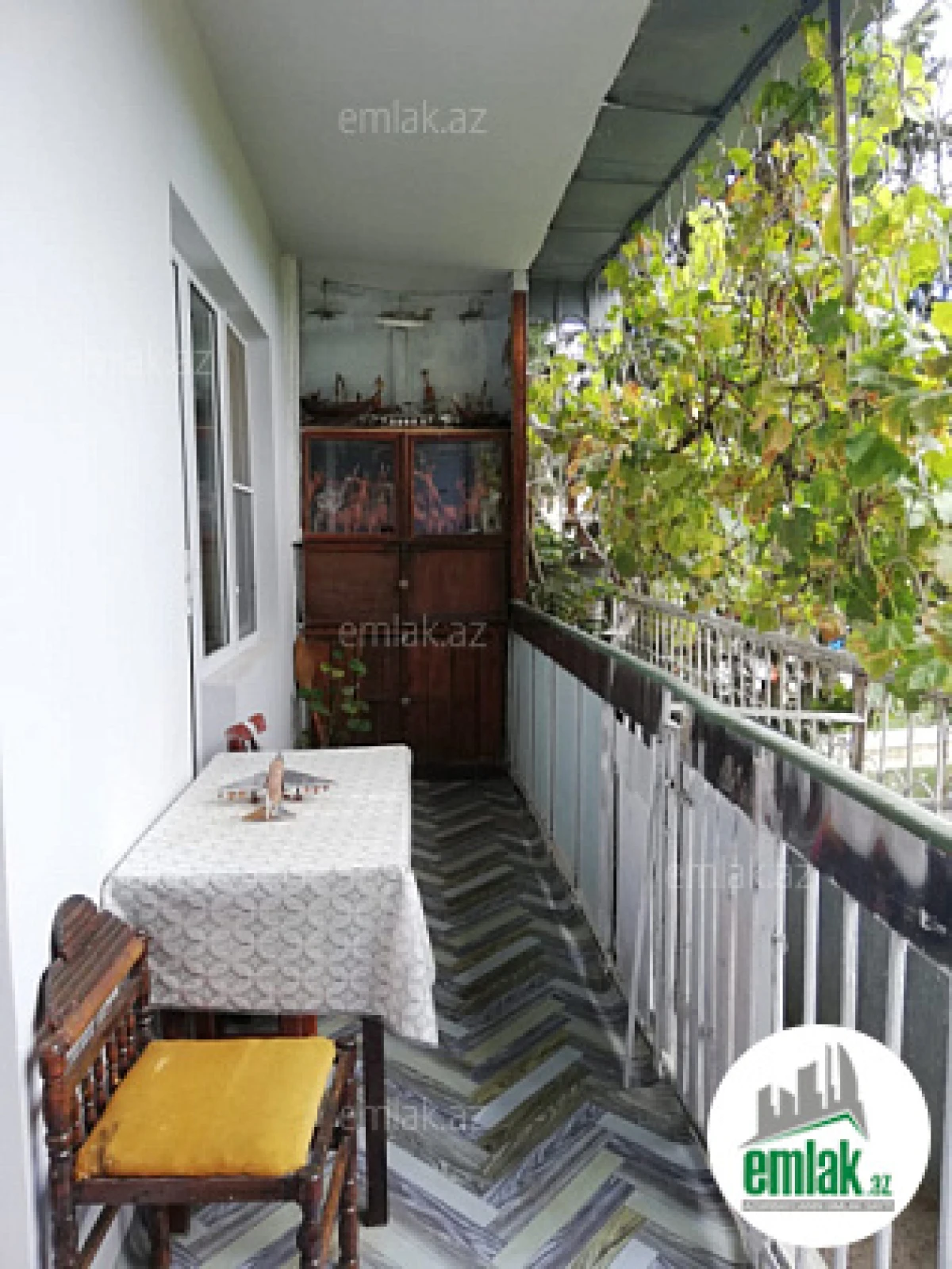 Satılır 3 otaqlı köhnə tikili 80 m²