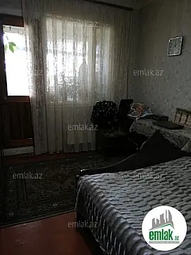 Satılır 3 otaqlı köhnə tikili 80 m²